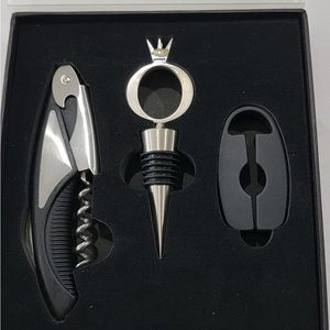 New in box Pandora wine set